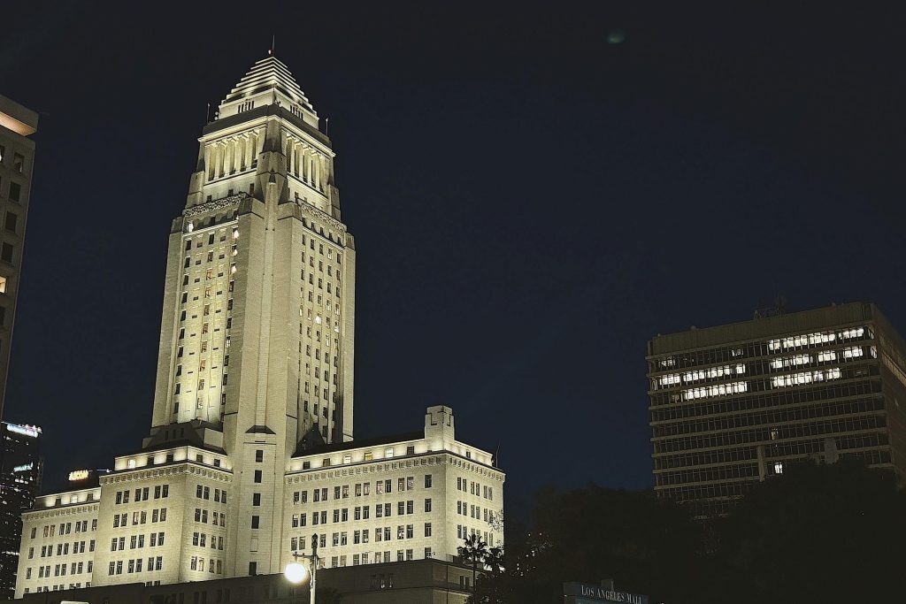 Redescubriendo la feminidad: Claves para elevar la autoestima femenina después de los 50 años - como melhorar a Autoestima depois dos 50 anos